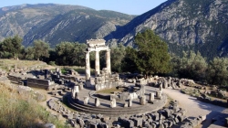 Delphi Oracle Temple
