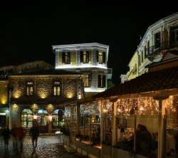 Xanti by night